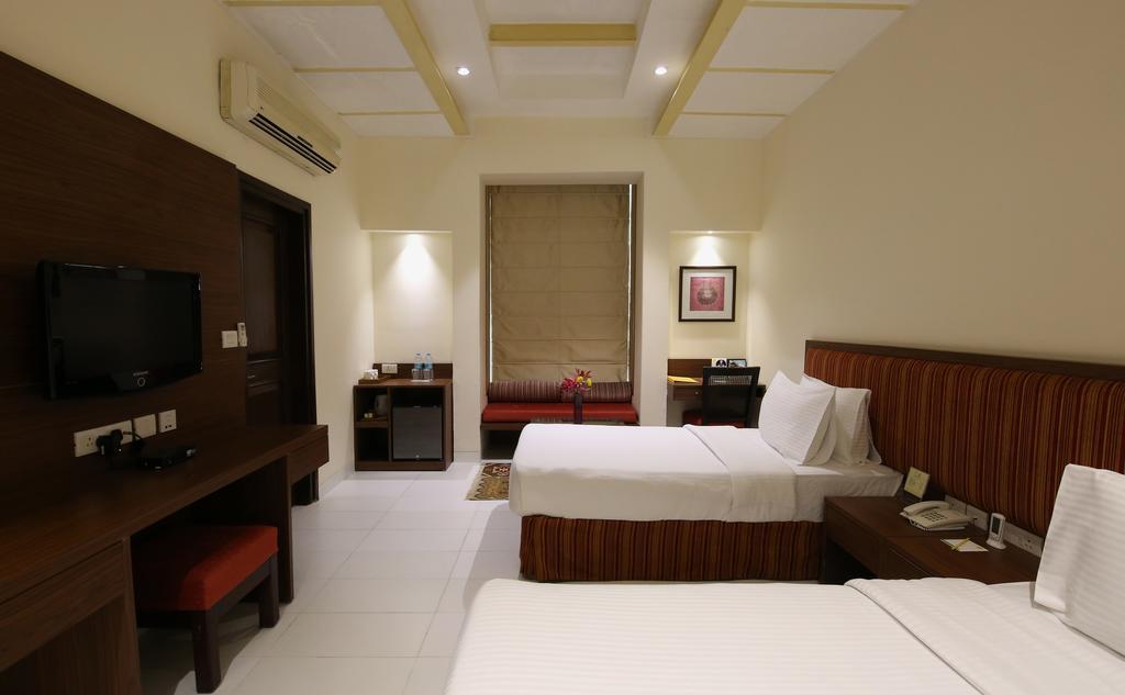 Lemon Tree Hotel, Tarudhan Valley, Manesar Gurgaon Eksteriør billede
