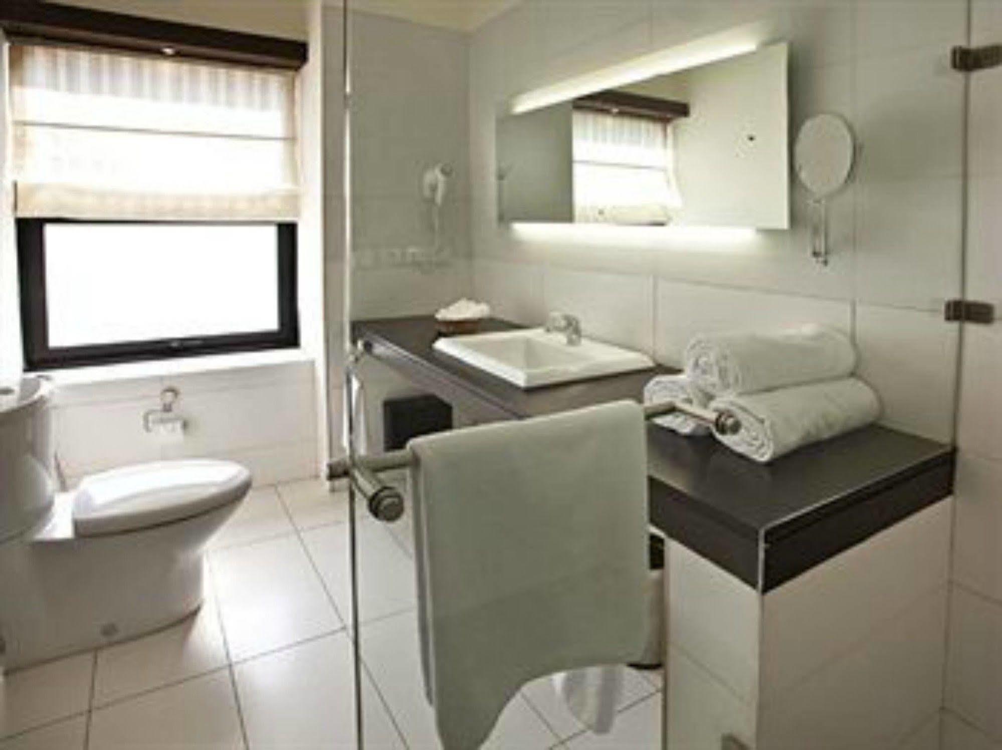 Lemon Tree Hotel, Tarudhan Valley, Manesar Gurgaon Eksteriør billede