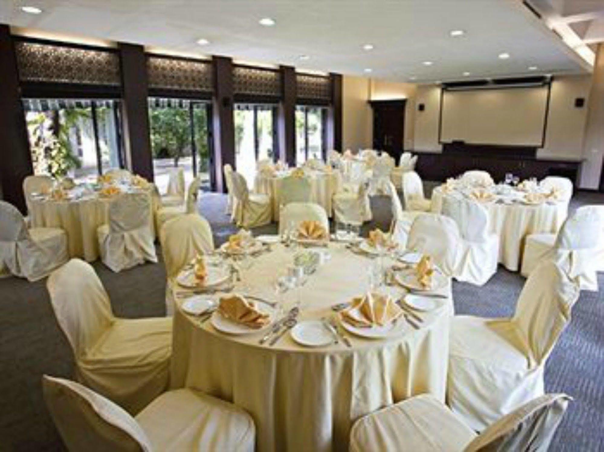 Lemon Tree Hotel, Tarudhan Valley, Manesar Gurgaon Eksteriør billede