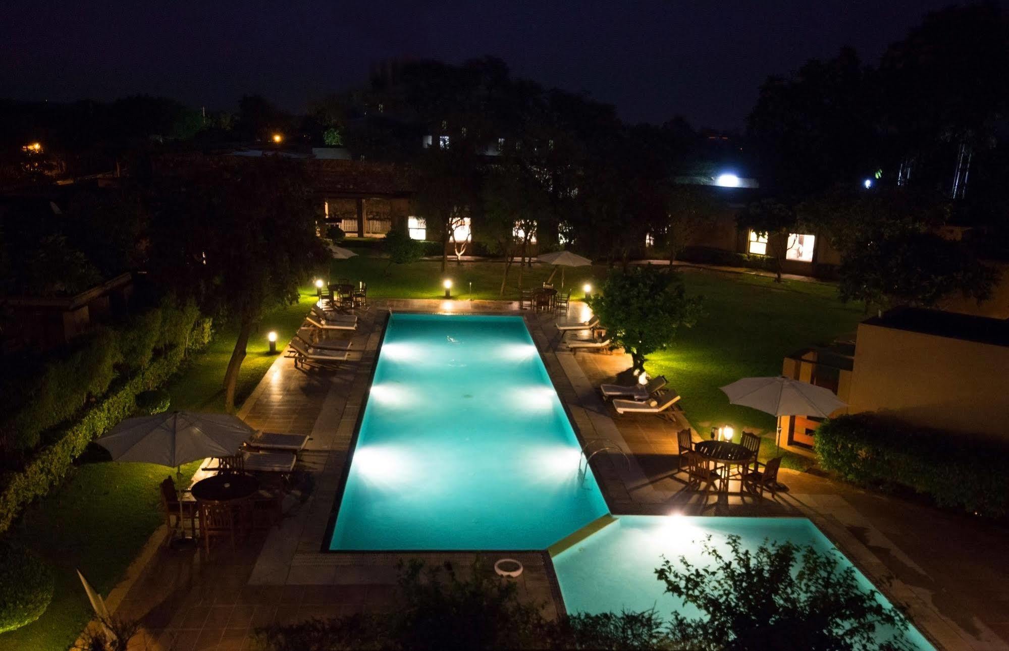 Lemon Tree Hotel, Tarudhan Valley, Manesar Gurgaon Eksteriør billede
