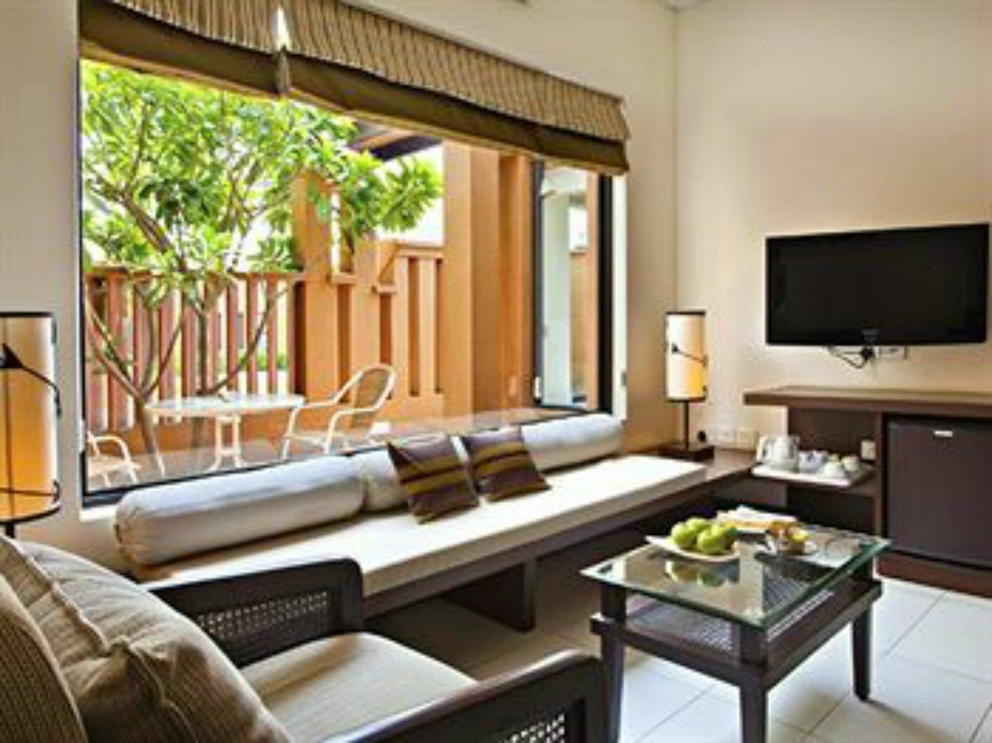 Lemon Tree Hotel, Tarudhan Valley, Manesar Gurgaon Eksteriør billede